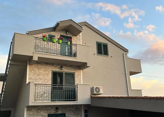 Mm 아파트 트로기르